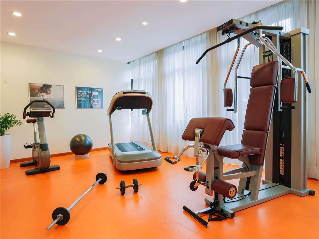 Mercure Piazza Bologna 3*